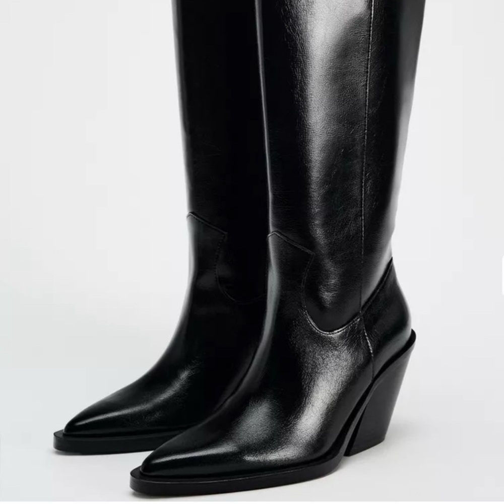 Elegant Black Boots